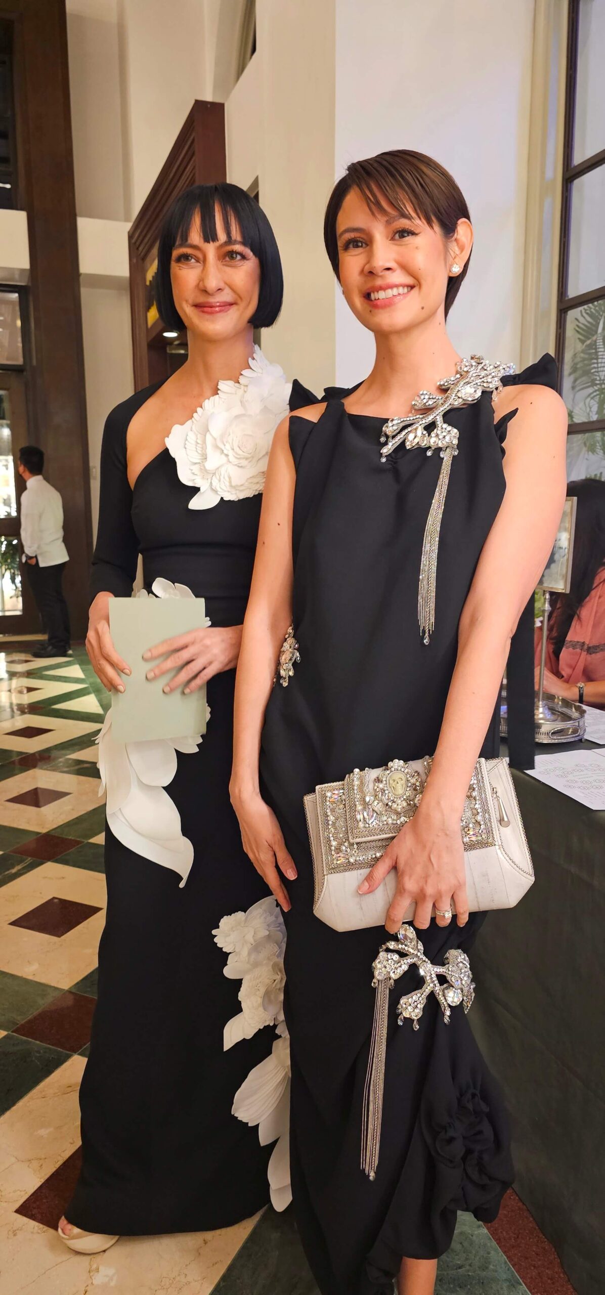 Bea and Marga Valdes