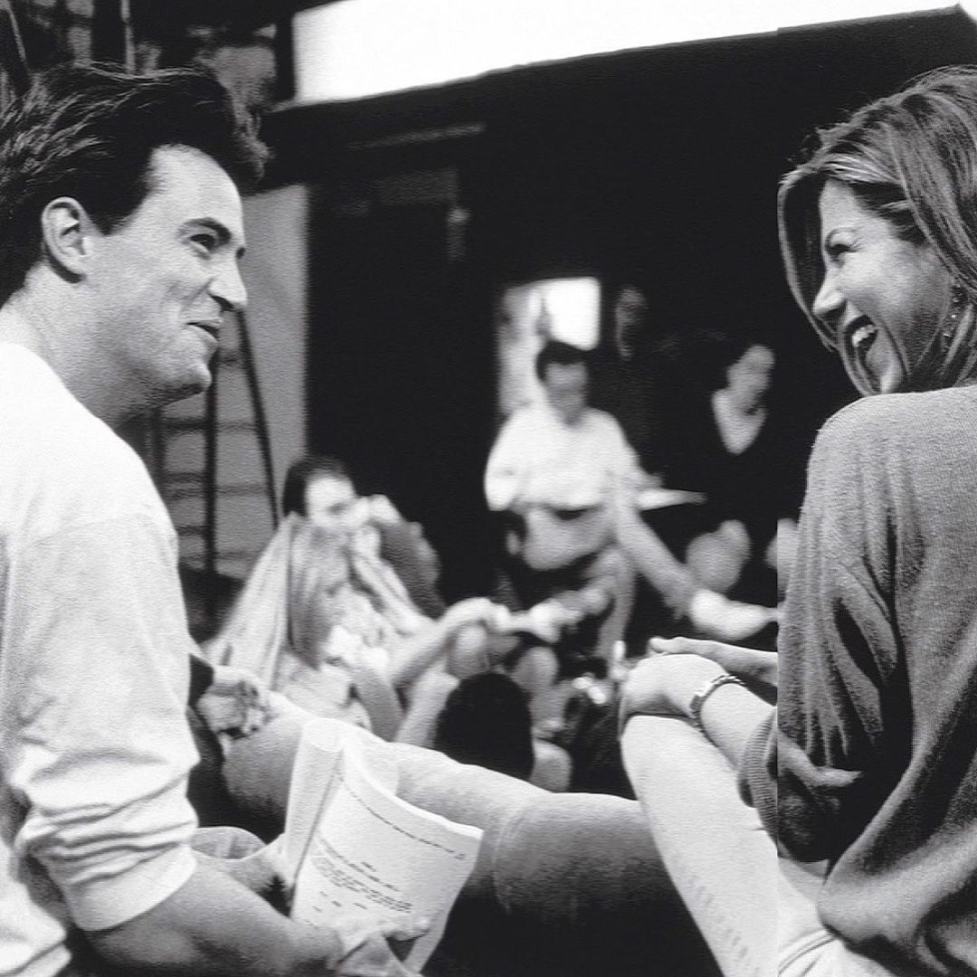Jennifer Aniston and Matthew Perry behind the scenes