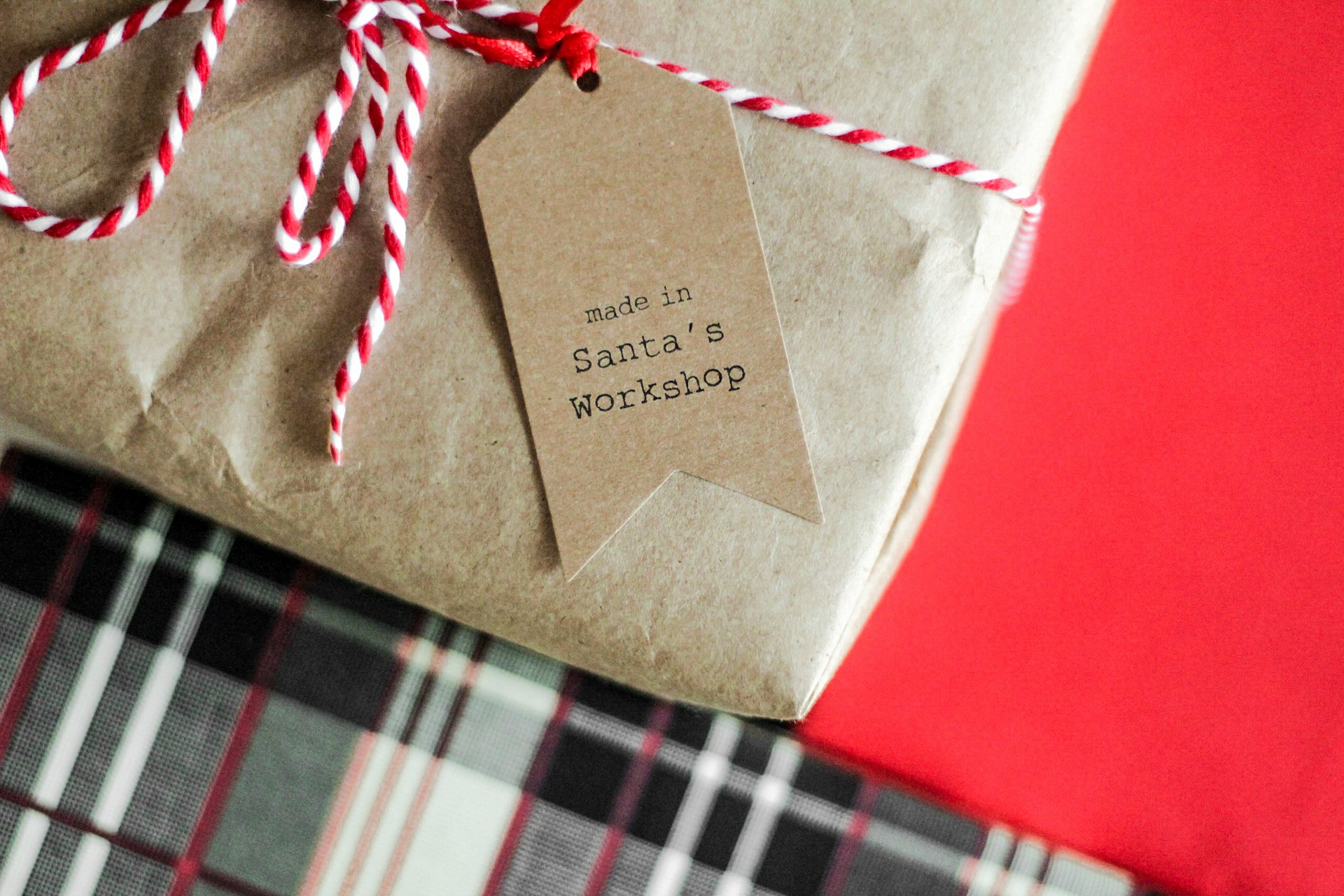 Brown paper bags can be reused as gift wraps for an old-timey, homey parcel look