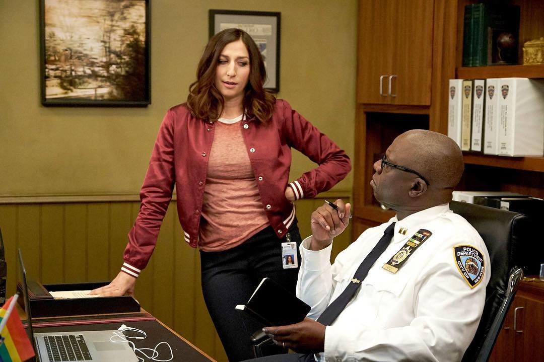 Gina and Captain Holt in Brooklyn Nine Nine