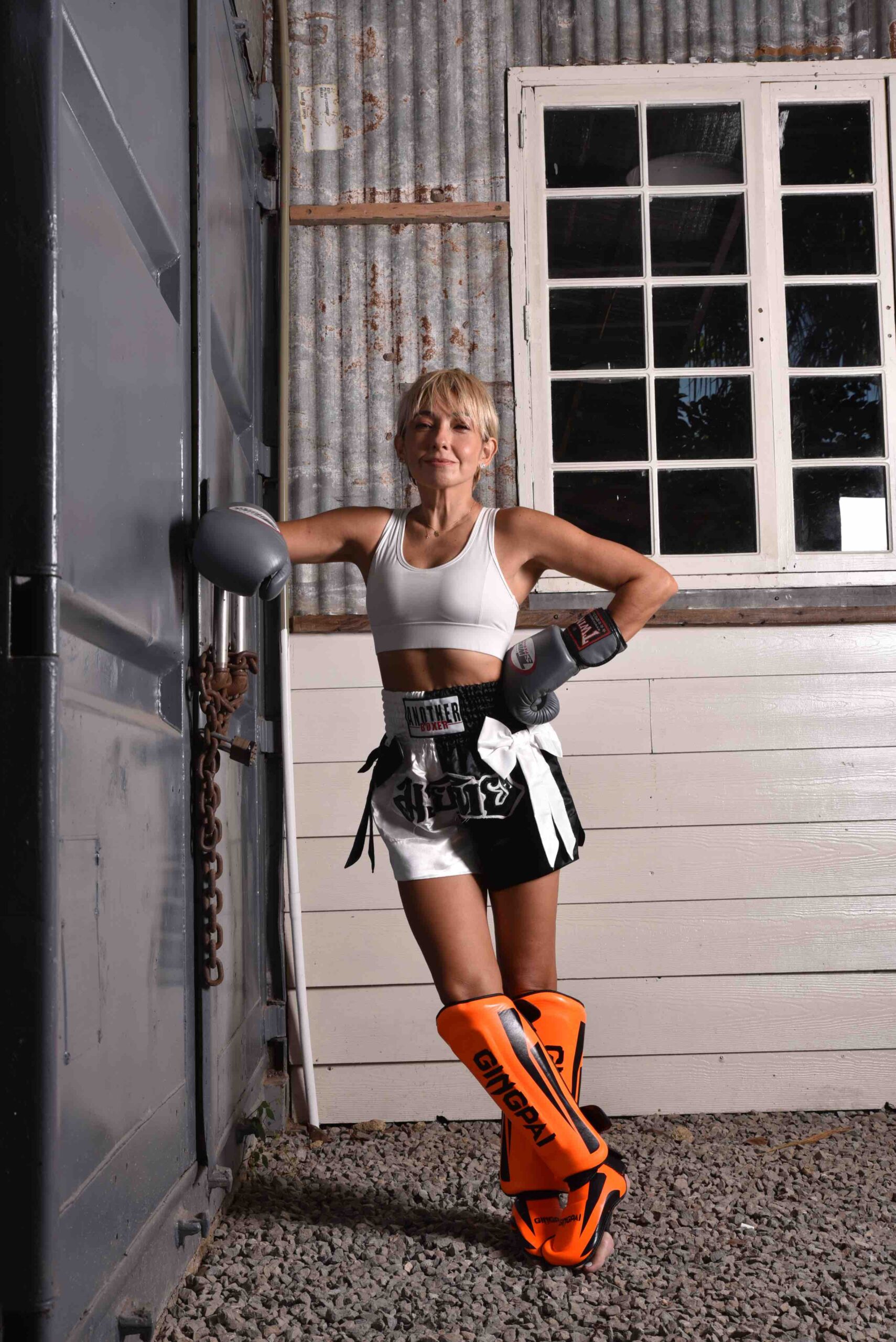 Hindy Weber wins her first amateur Muay Thai fight at 50