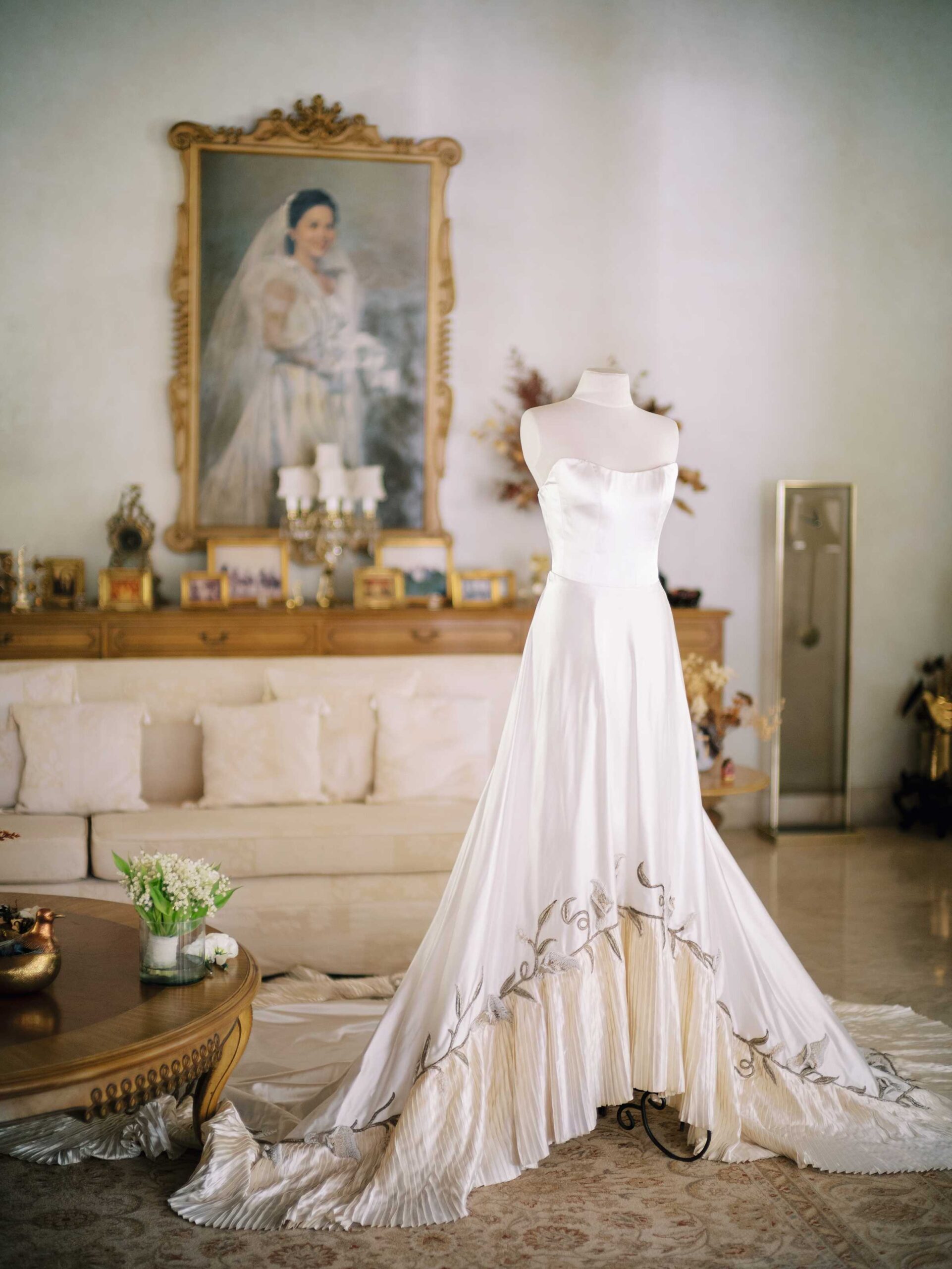 Tisha’s gown incorporated Mama Nita’s wedding dress through Rajo Laurel’s brilliant restoration