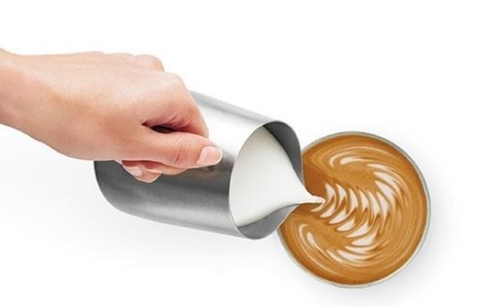 The Barista Express comes with a built-in grinder for freshly-ground coffee beans, as well as a high-performance steam wand for latte art