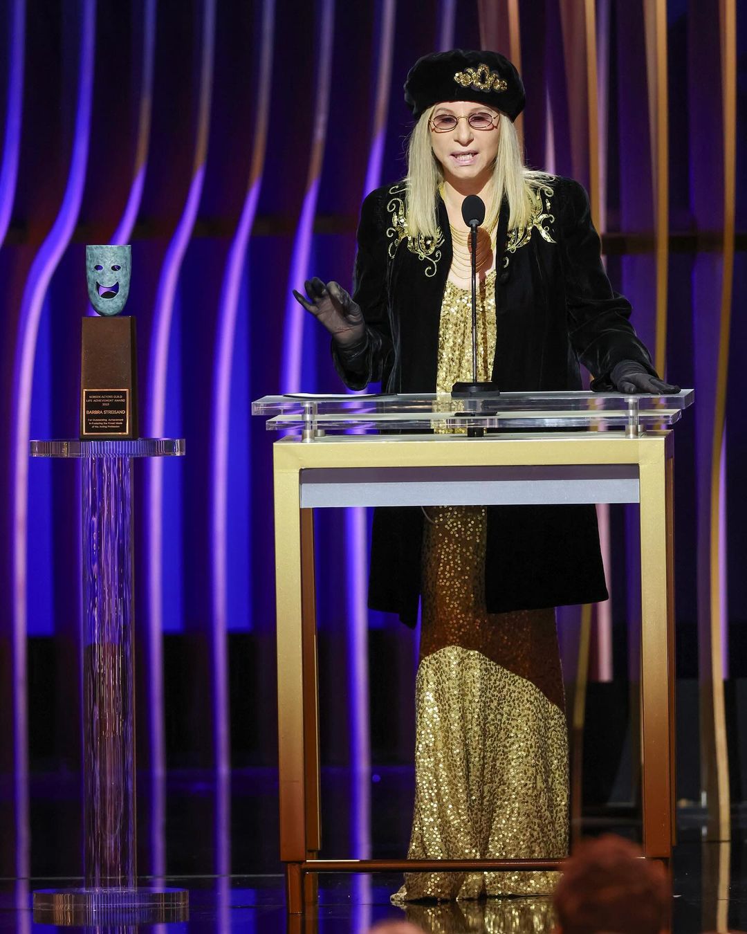 Barbra Streisand accepts her Lifetime Achievement Award