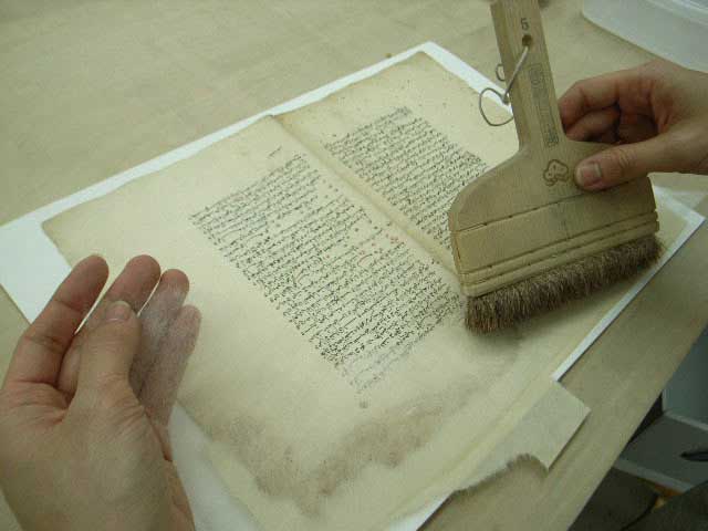 Restoration using "Tengujo Washi"