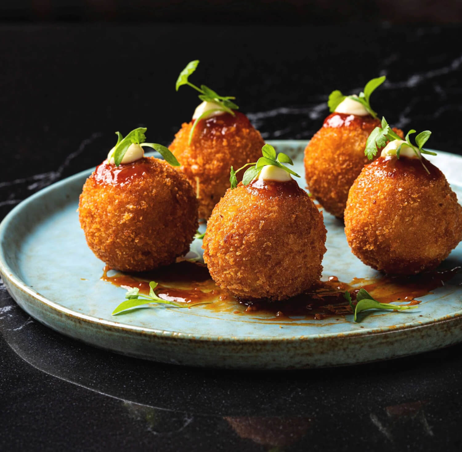 Chili Crab Croquetas Con Mayonesa De Lima (Creamy chili crab croquettes with lime mayonnaise)