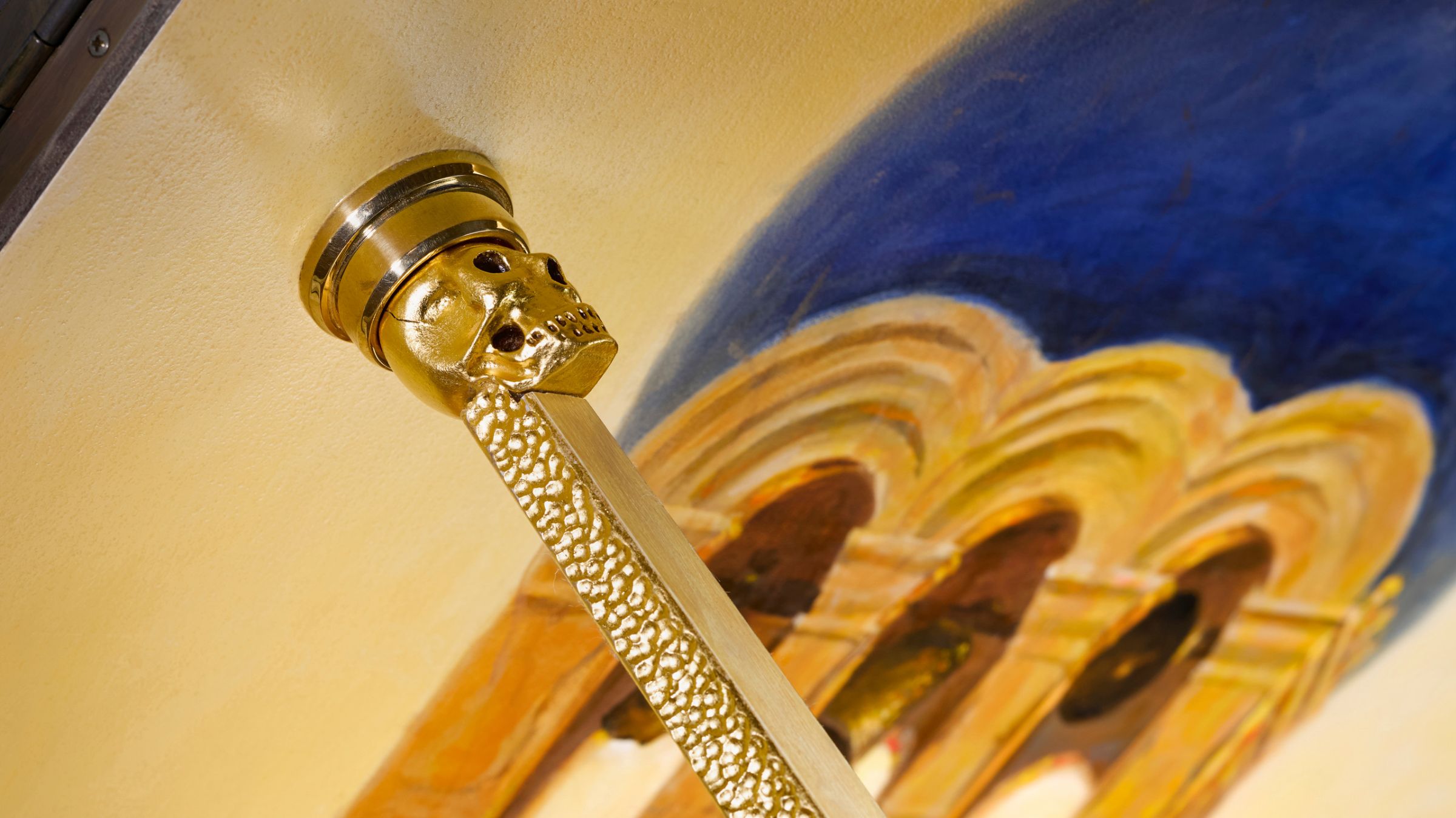 Close-ups of the piano’s intricate details