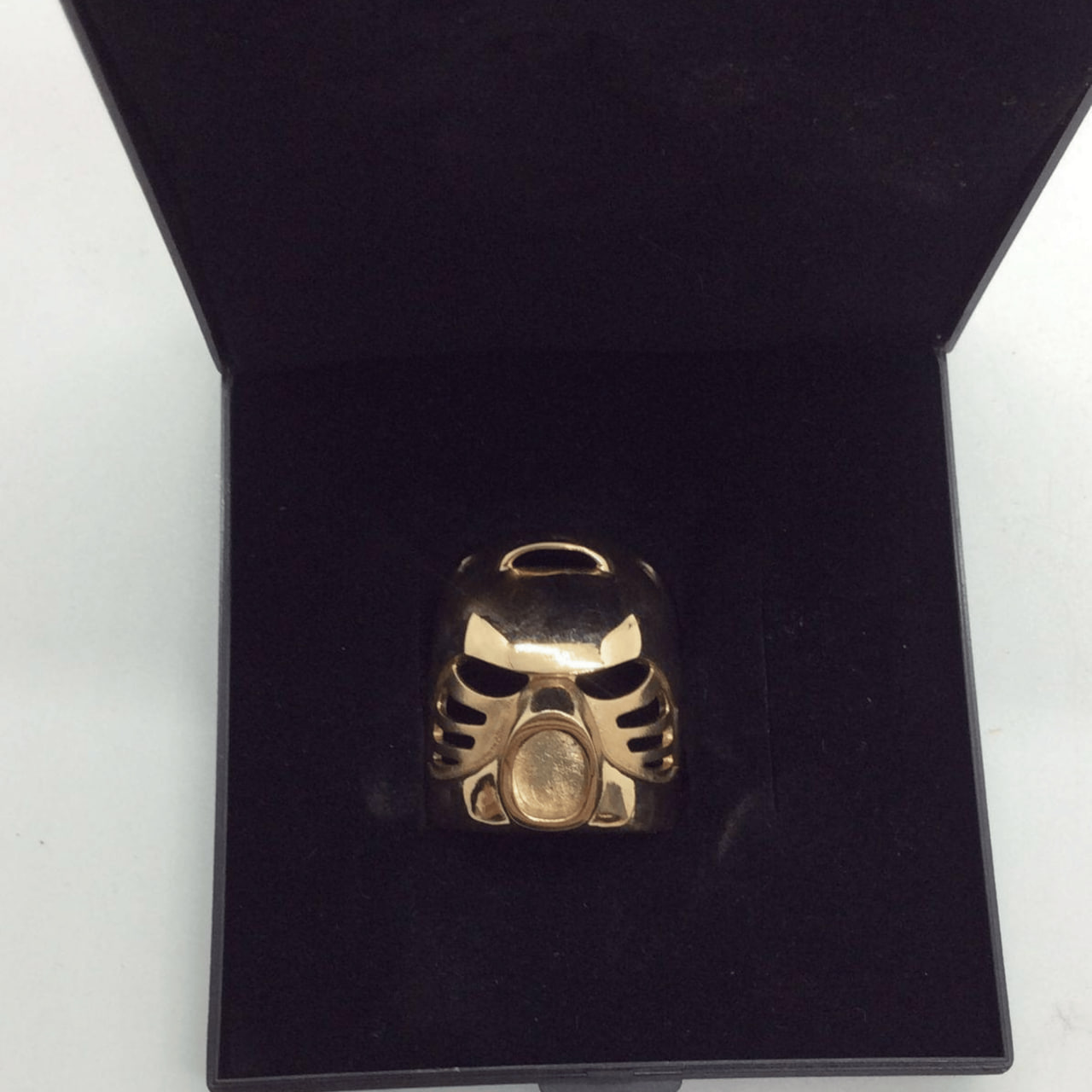 A Gold LEGO Piece Sells For More Than $18,000