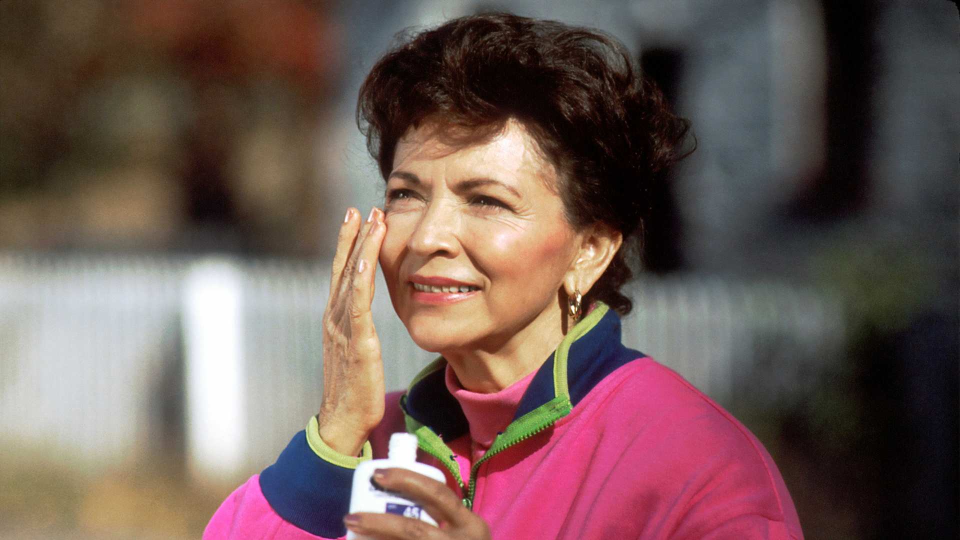 Dermatologists strongly recommend applying sunscreen throughout the year