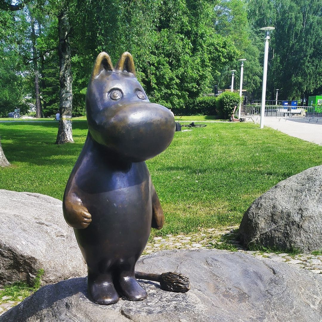 moomin statue