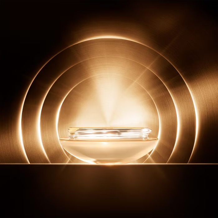 LEFT: The cream refill; RIGHT: The serum refill