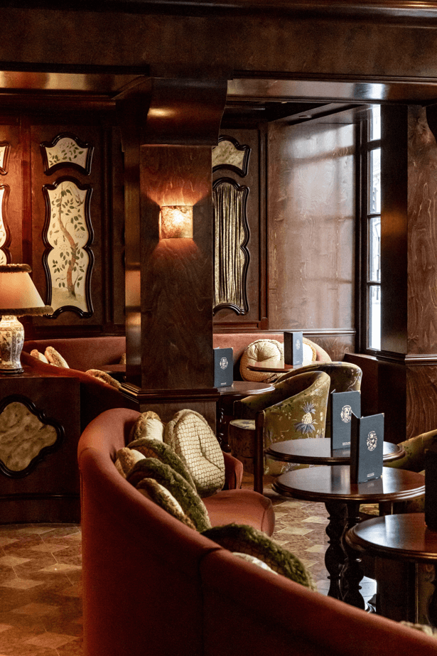 Cafe Landmarks: 5 Historical Coffee Shops Around The World