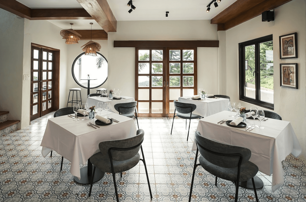 Inside 180° by Chef Sau