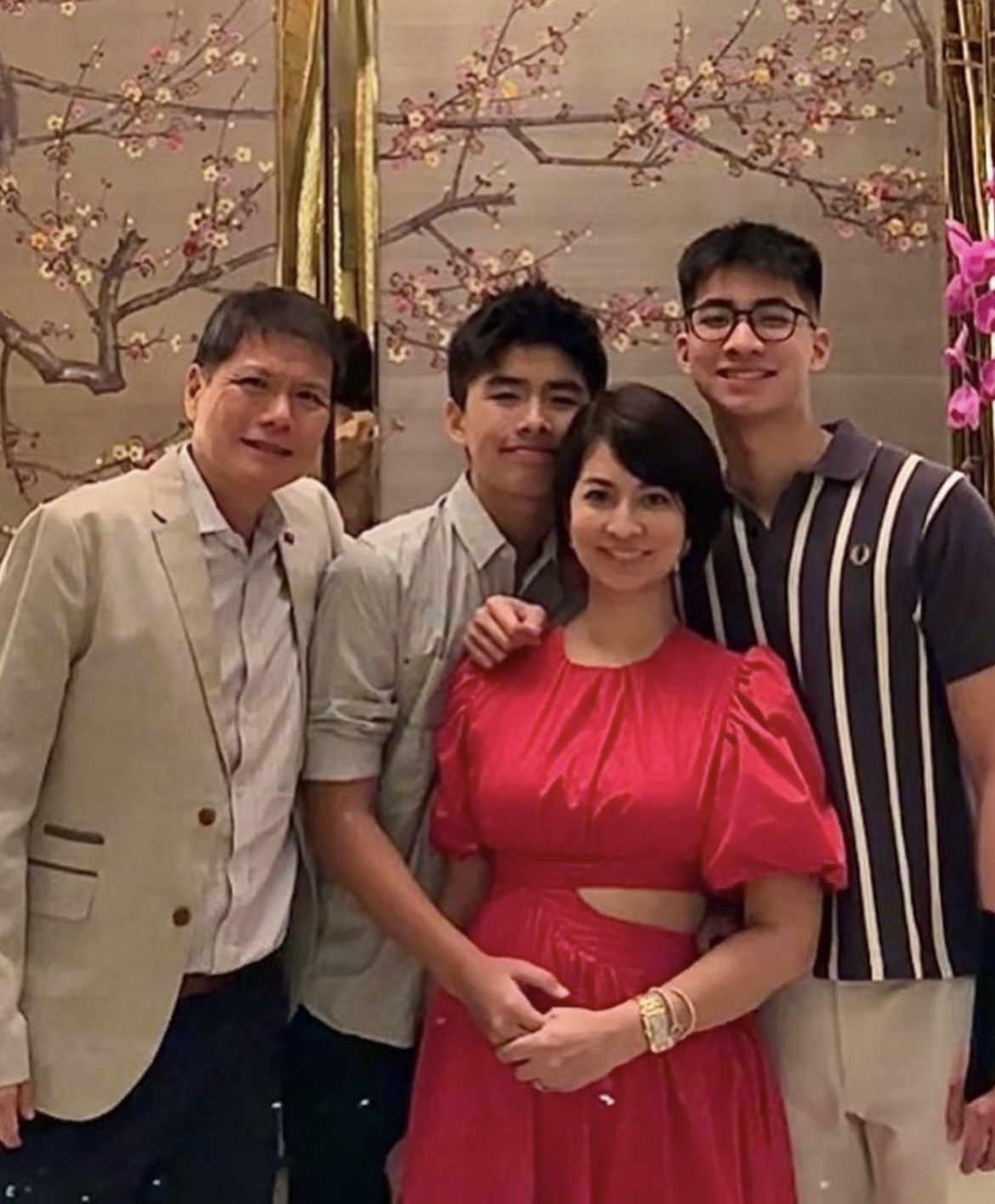 Dinggay Juico Villanueva and family