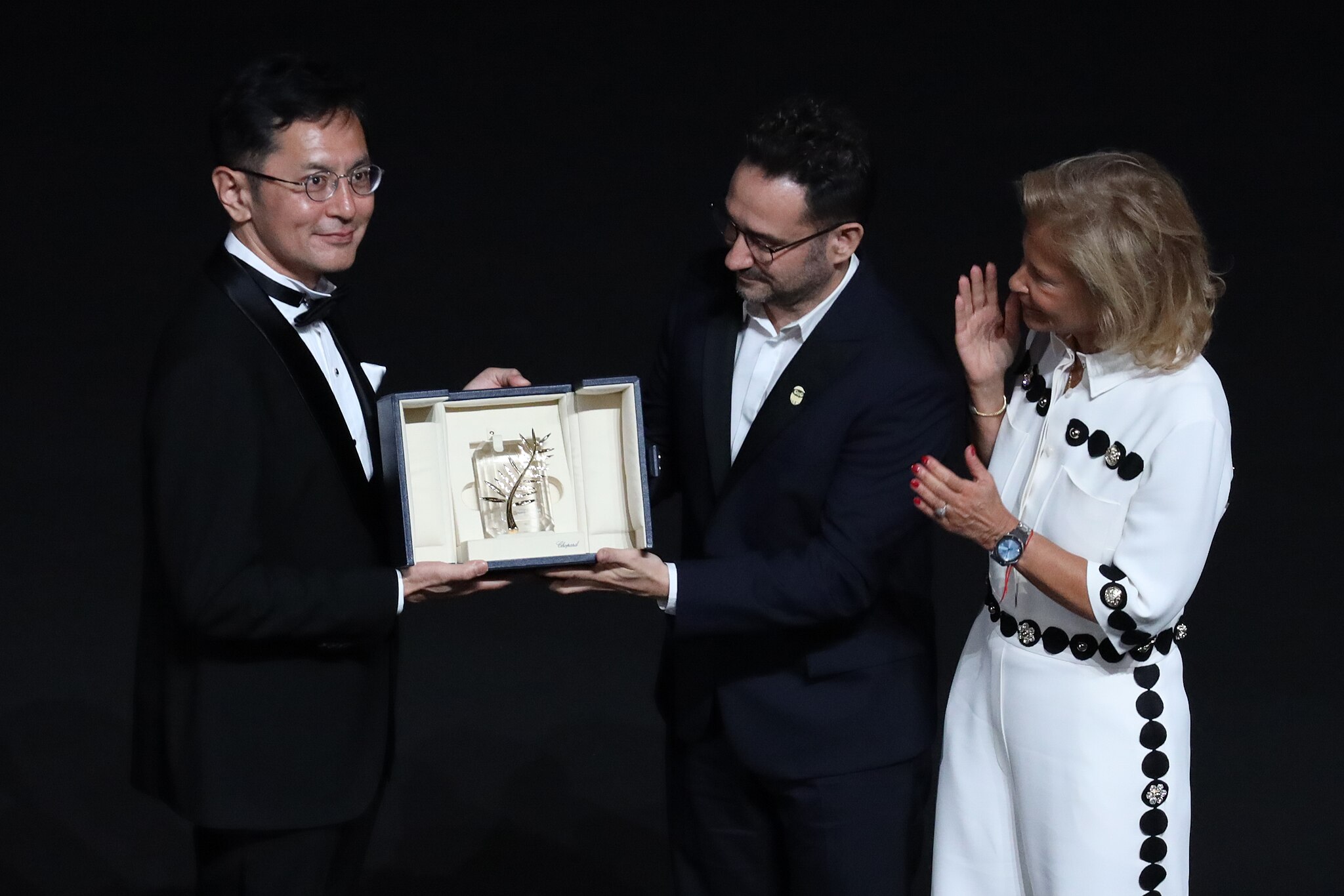 Gorō Miyazaki accepting the honorary Palme d'Or
