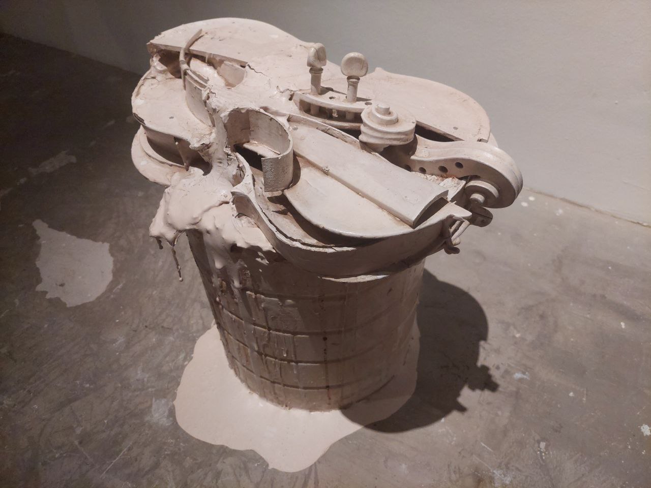 TOP LEFT: “J.S. Bach’s Double Violin Concerto” (2008) by Bernardo Pacquing; TOP RIGHT: “J.S. Bach’s Chaconne for Solo Violin” (2008); BOTTOM LEFT: “Phosphorescent Salvation” (1996-2011) by Gerardo Tan; BOTTOM RIGHT: “Beach Scene” (2015) by Gerardo Tan