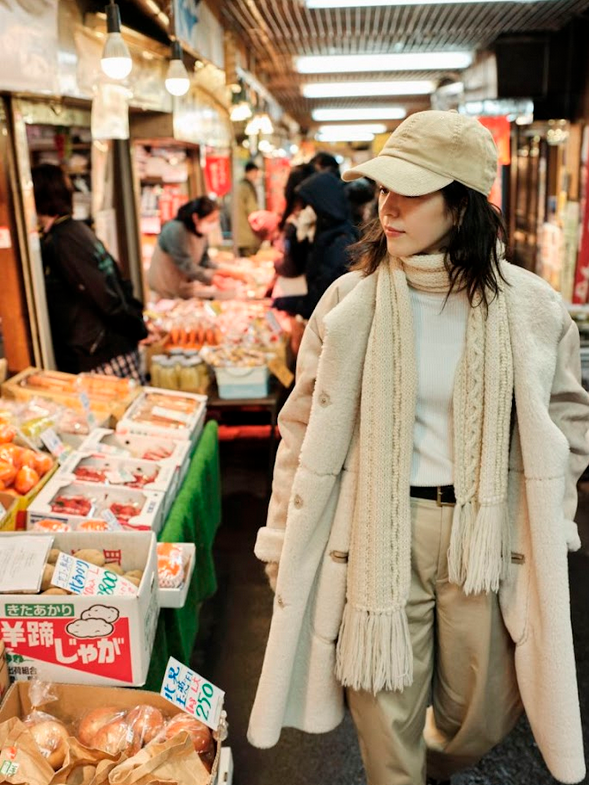 LEFT: Sankaku Fish Market in Otaru; RIGHT: Glass making in Otaru