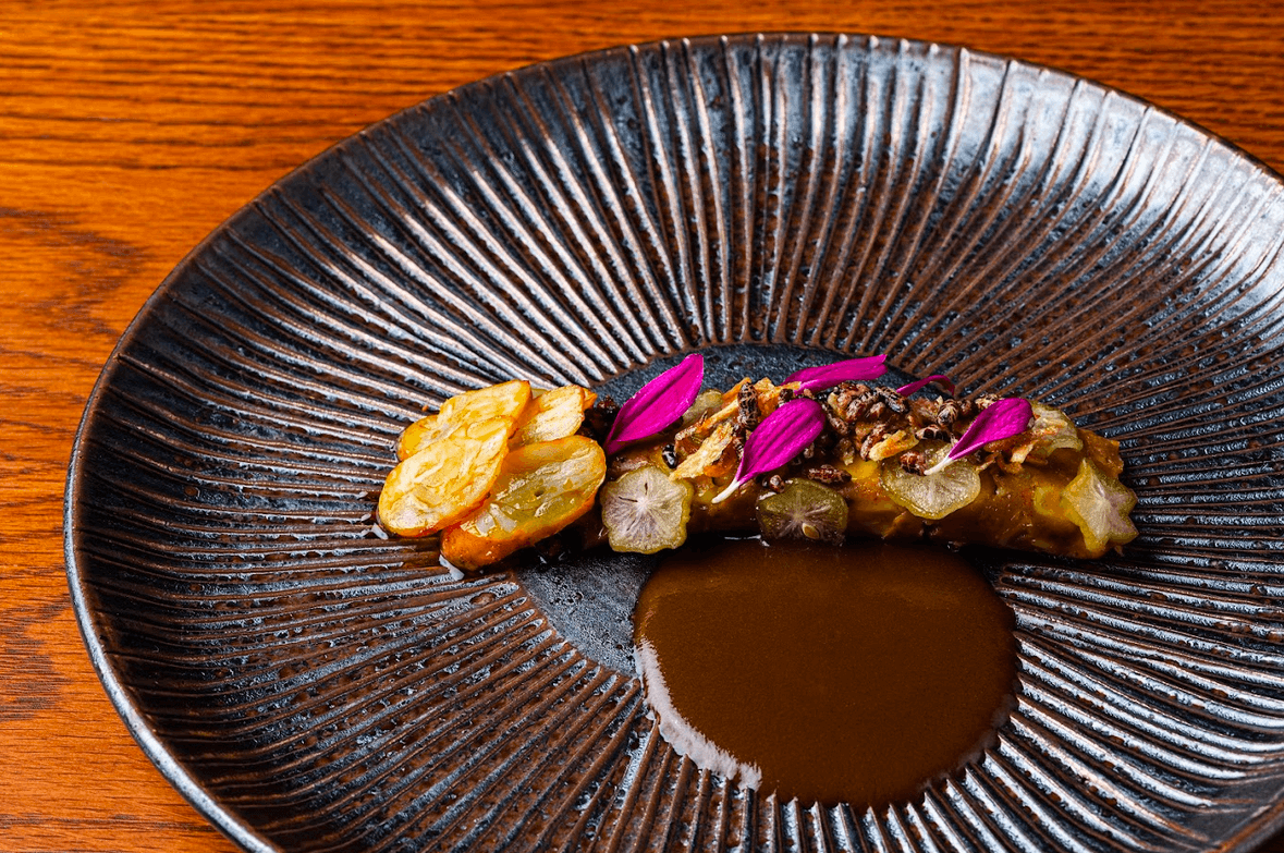 TOP LEFT: Inasal; TOP RIGHT: Turon, Hinorno, Kakanin, Inasnan; BOTTOM: Pinasingaw