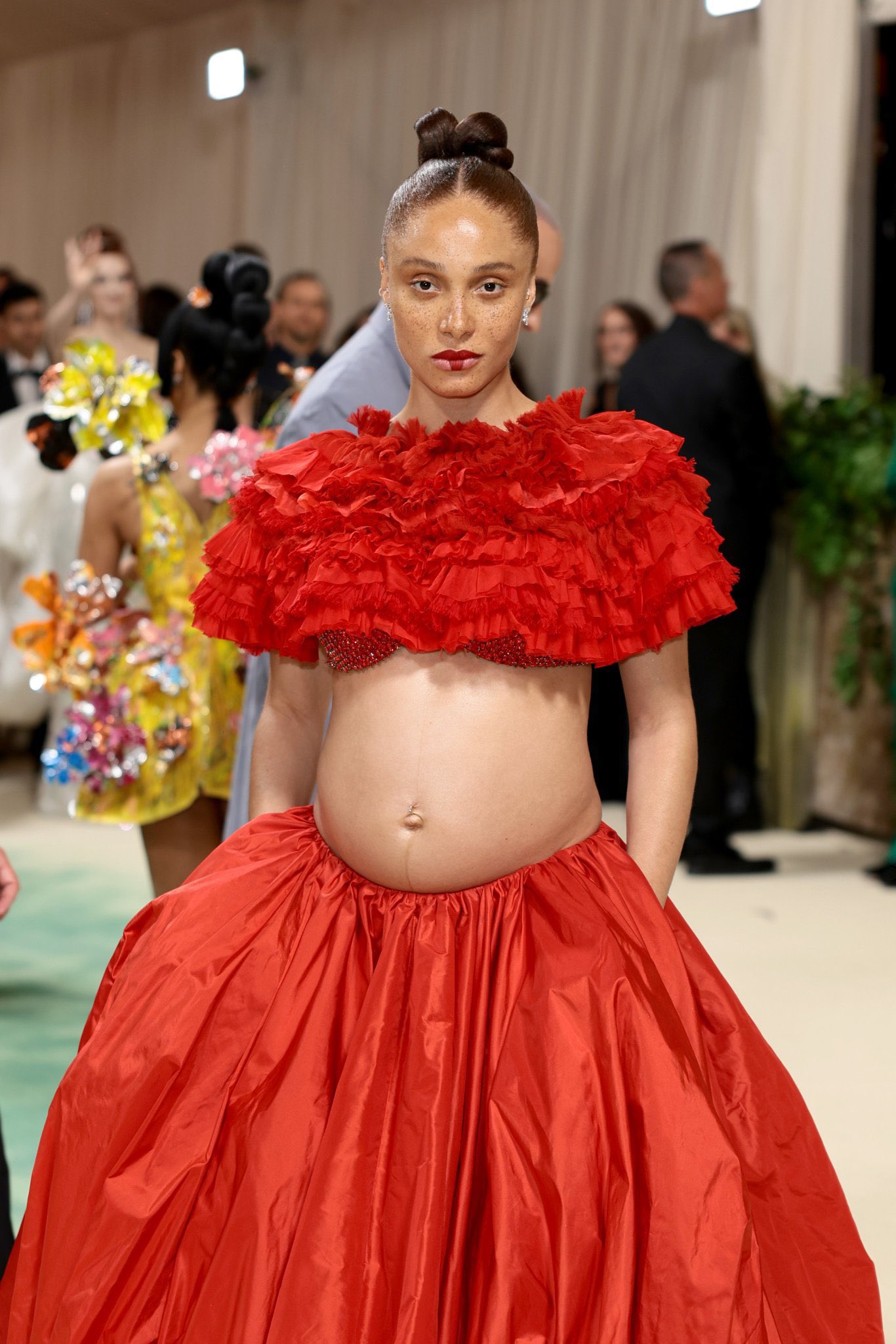Model Adwoa Aboah debuts her pregnancy at the gala