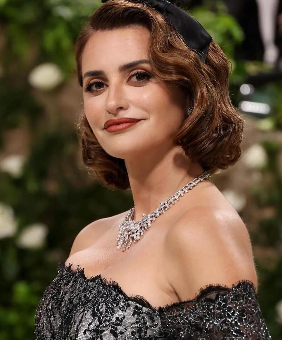 Penélope Cruz wearing Chanel at the Met Gala