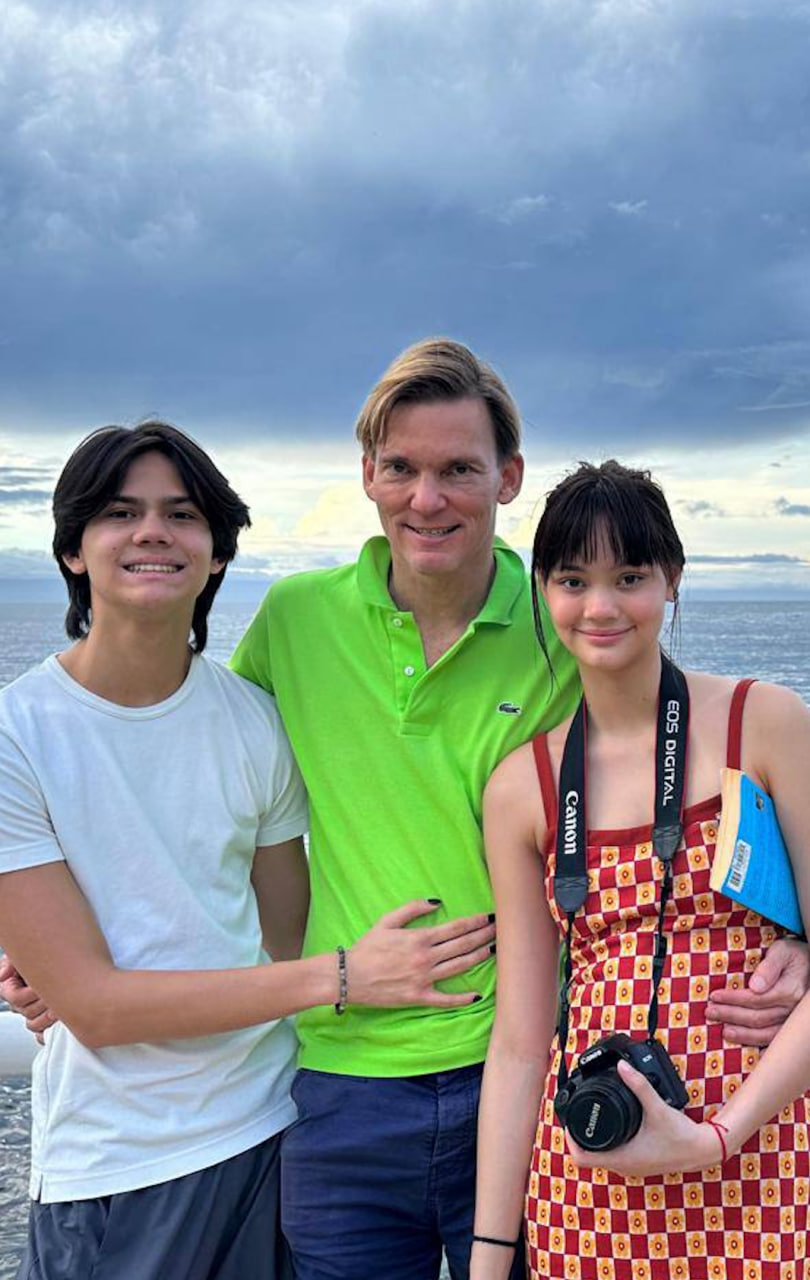 From left to right: Tate, Tobias, and Juliette Hoschka