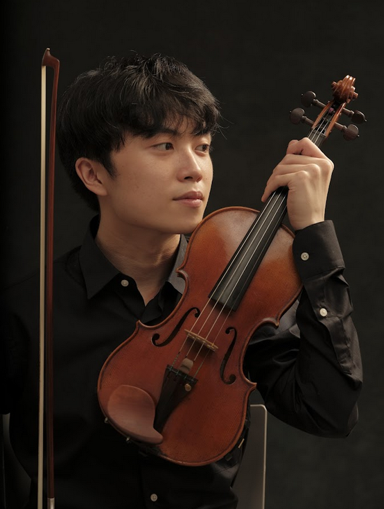L-R: CCP Scholars Adrian Nicolas Ong and Lizzie Bett Estrada