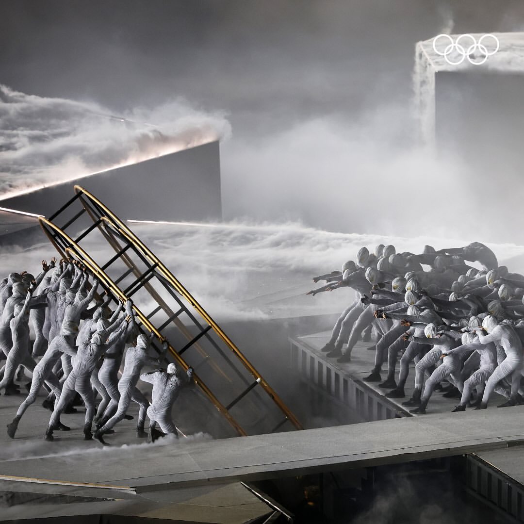 The dazzling Olympic Rings show