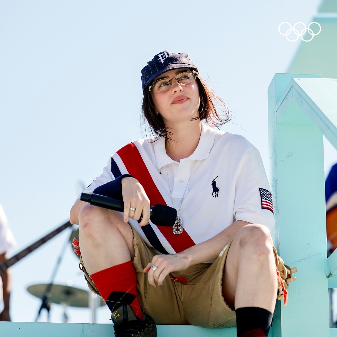 Beach performances by Snoop Dog, Dr. Dre, Billie Eilish, and the Red Hot Chili Peppers