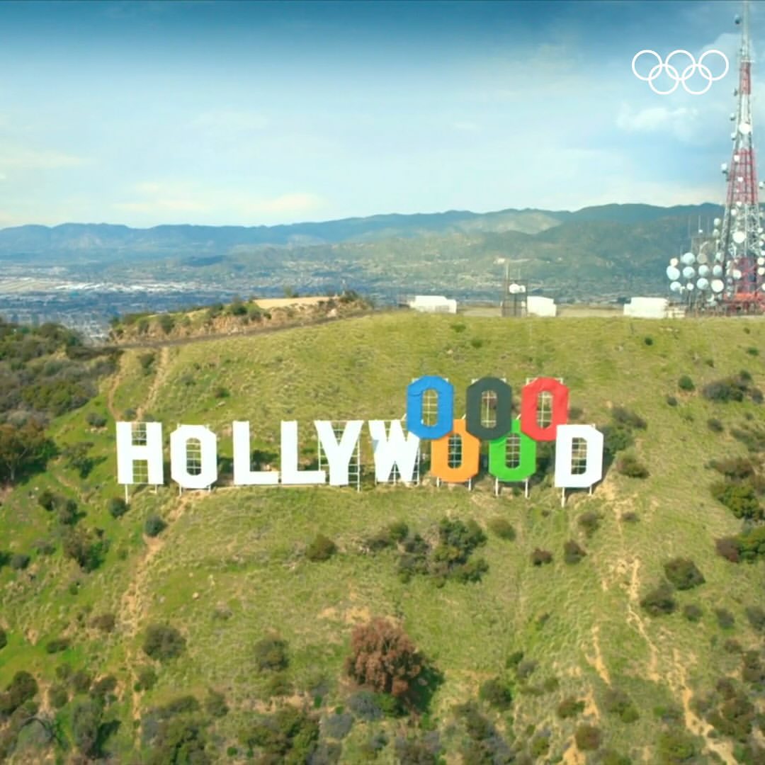 An epic performance from none other than Tom Cruise marked the transition from Paris to Los Angeles