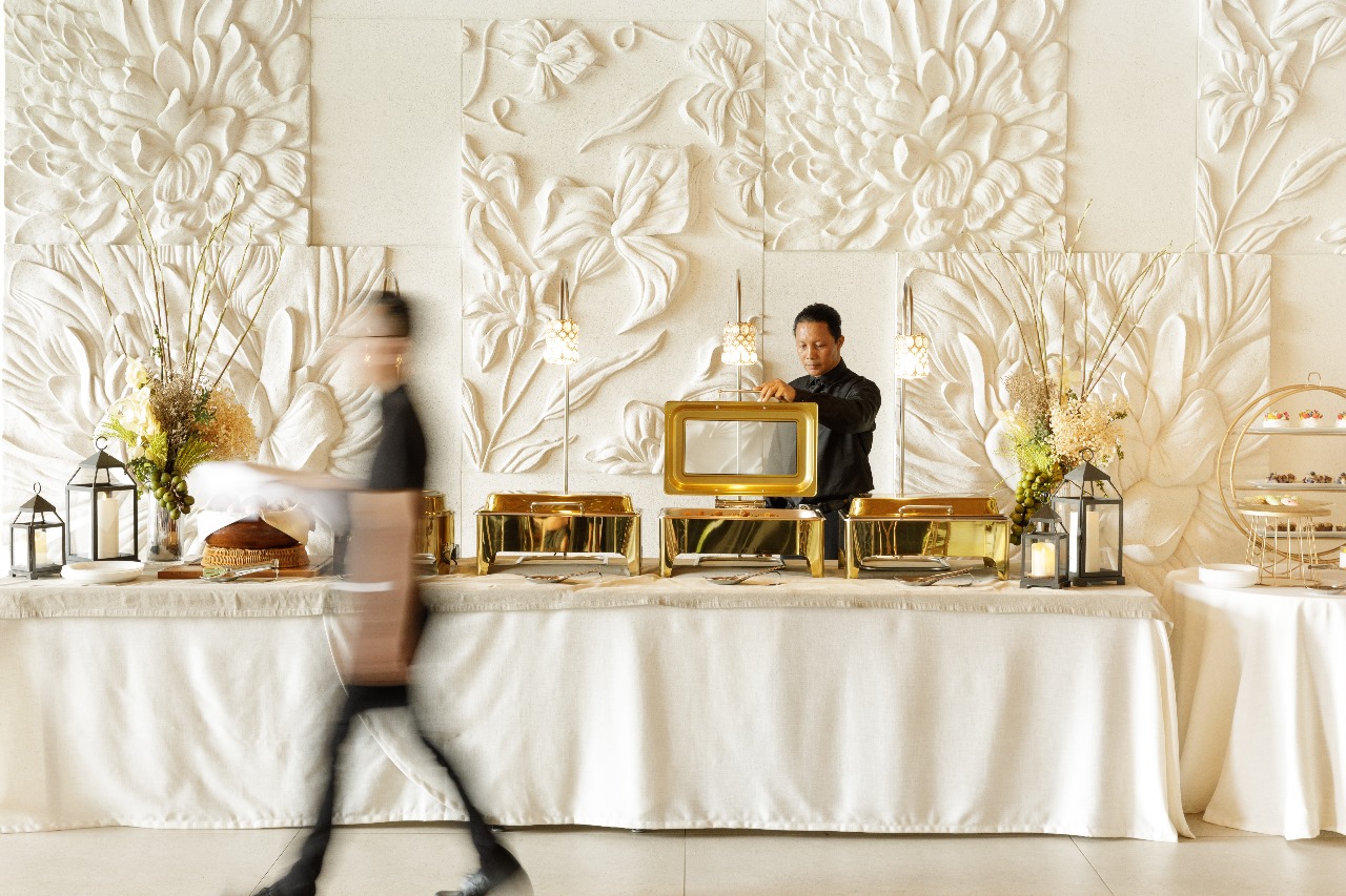 Lakehall Banquet's catering service