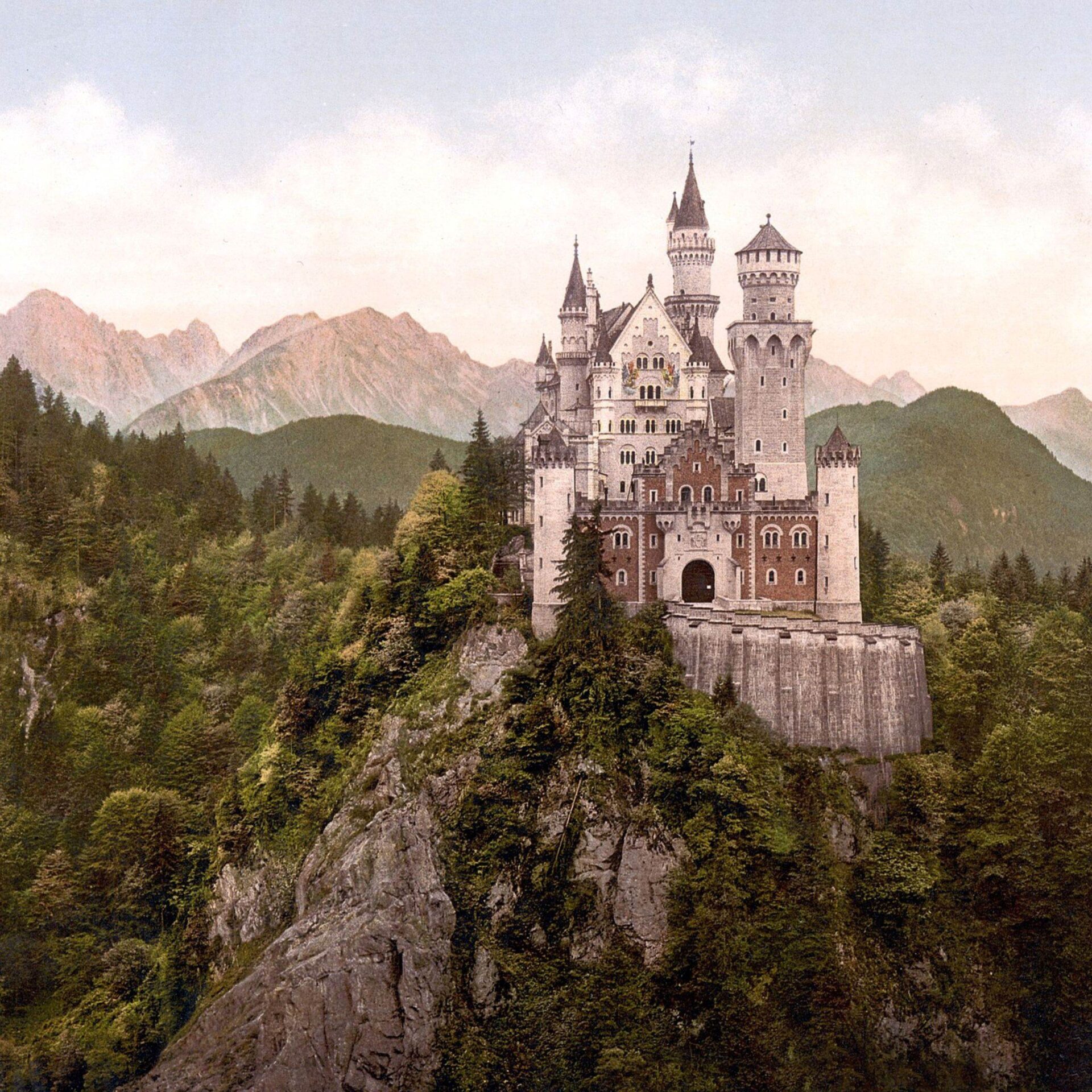 5 Real Life Storybook Castles Around The World