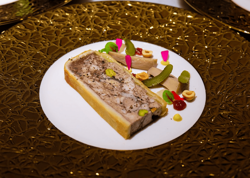 LEFT: Canapés. RIGHT: Pâté en Croûte