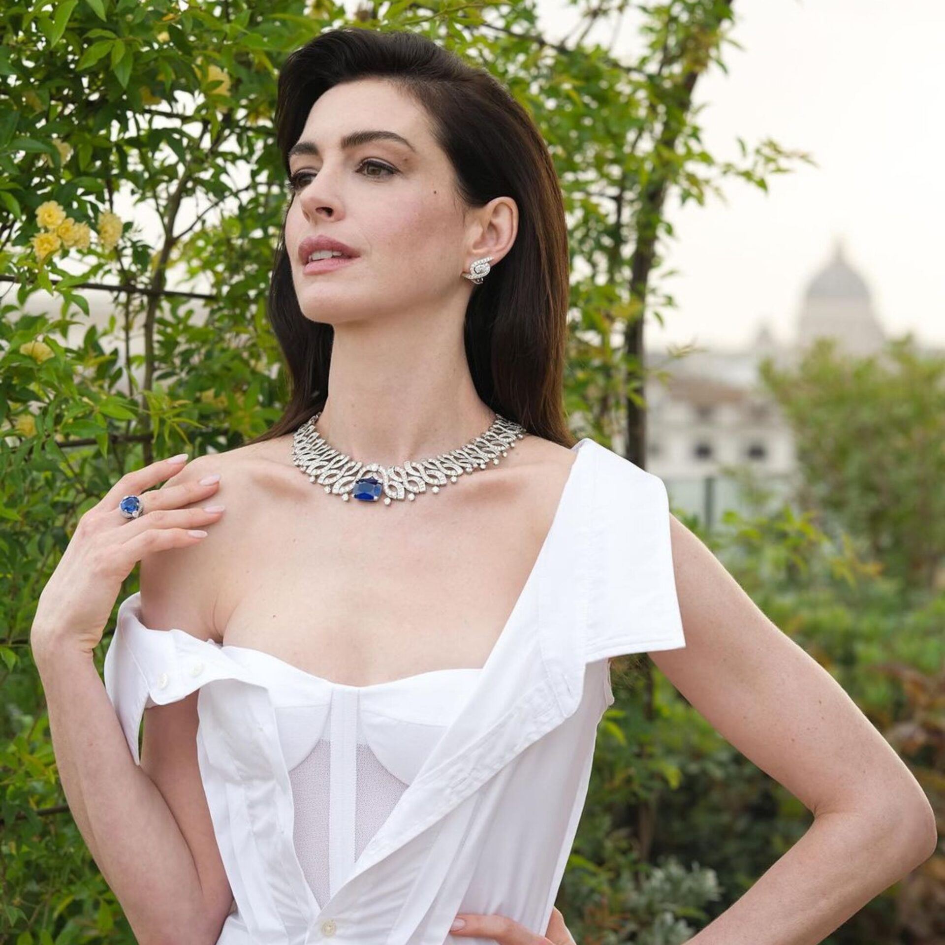 Anne Hathaway confirms Princess Diaries 3