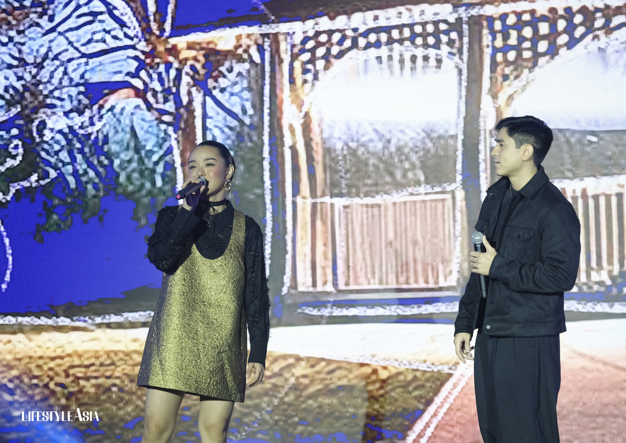 Sheena Bellarmino and CJ Navato during their "One More Chance" performance at the Golden Grab Awards 2024