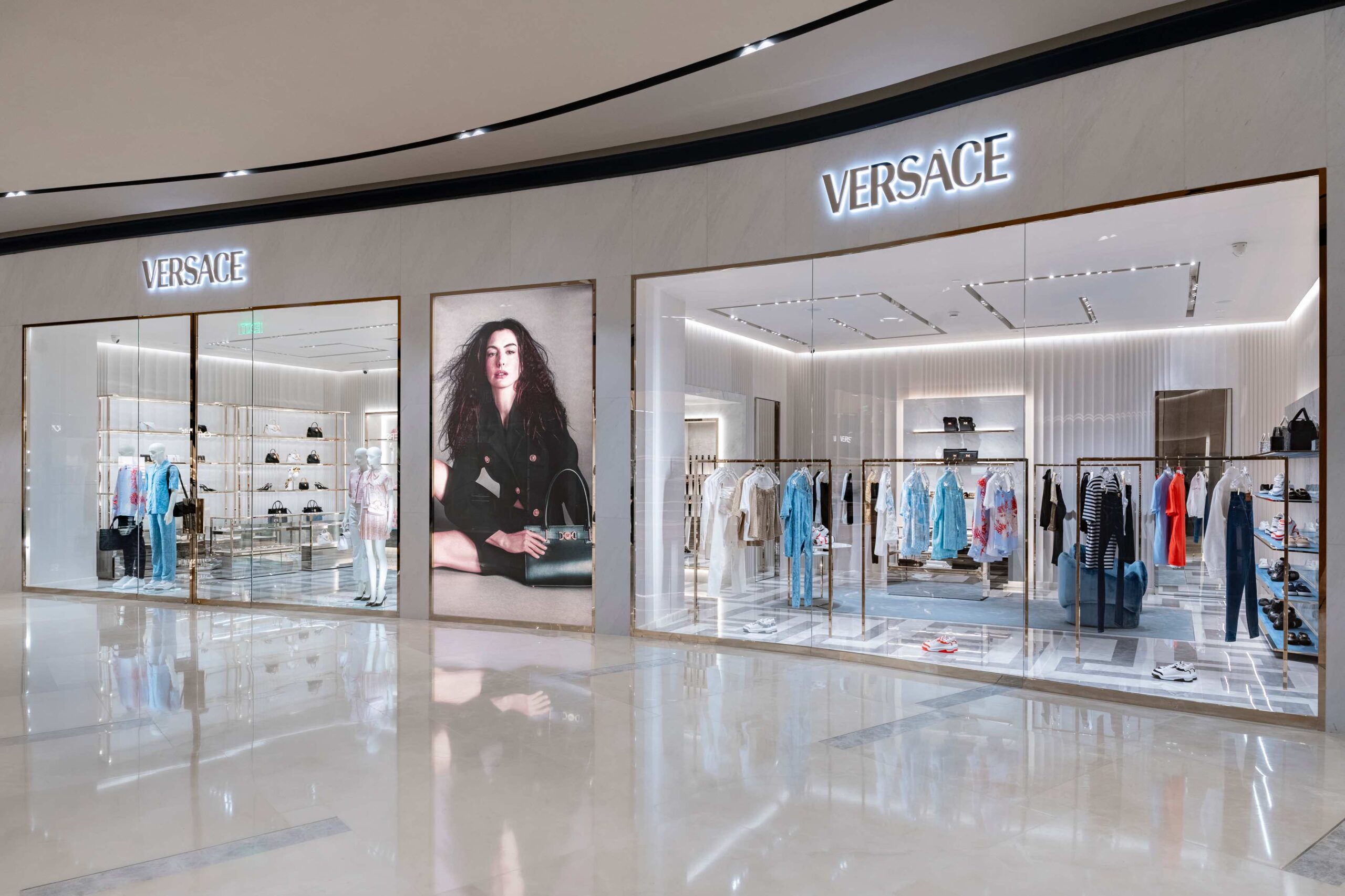 Versace boutique in The Mall | NUSTAR Cebu