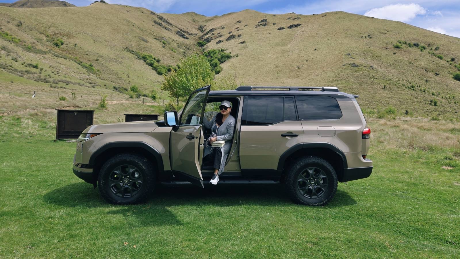 Lifestyle Asia editor-in-chief Candy Dizon with the Lexus GX550 Overtrail/Photo by Poch Molina