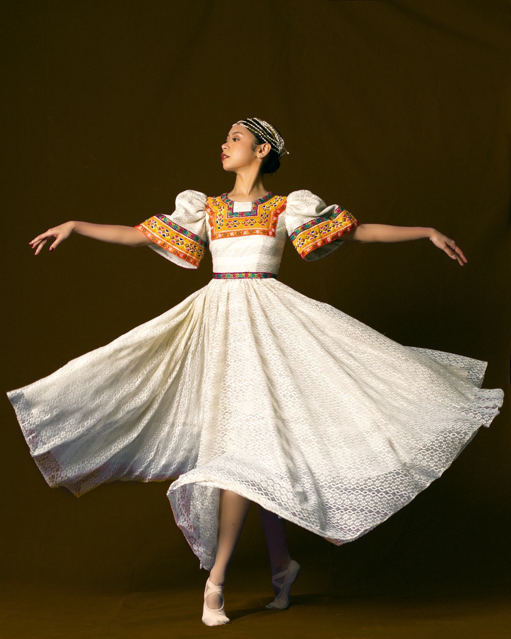 Espina made certain that the costumes for "Ang Panaginip" were both visually-pleasing and comfortable 