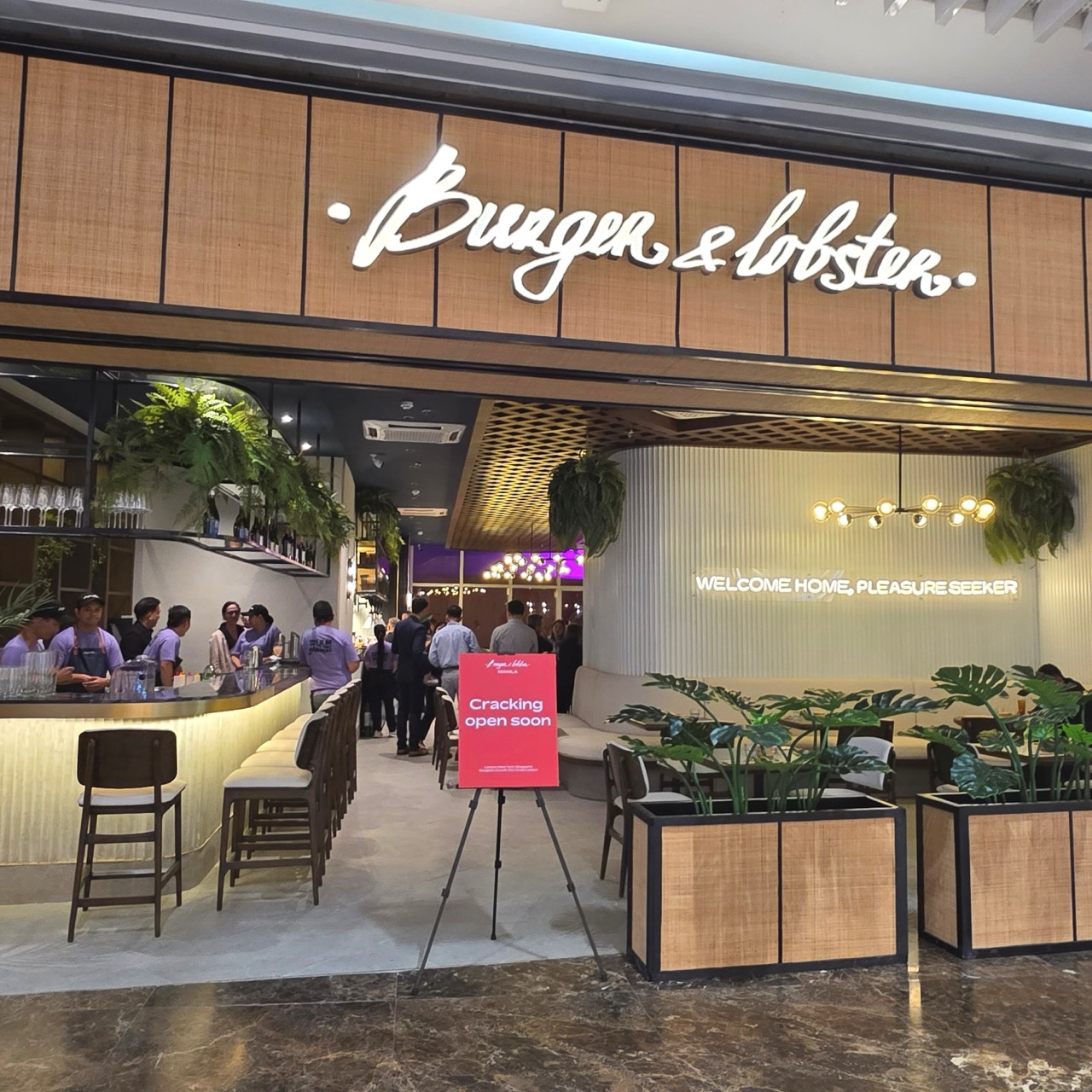 The new Burger & Lobster opens on March 2, 2025 at SM Aura Premier
