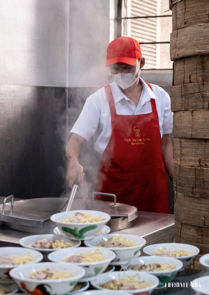 Ma Mon Luk restaurant