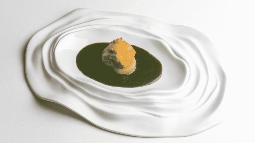 Miyeokguk (Seaweed Soup); Donut Amuse Bouche; Bingsu (a take on the Korean shaved ice dessert); Vongole