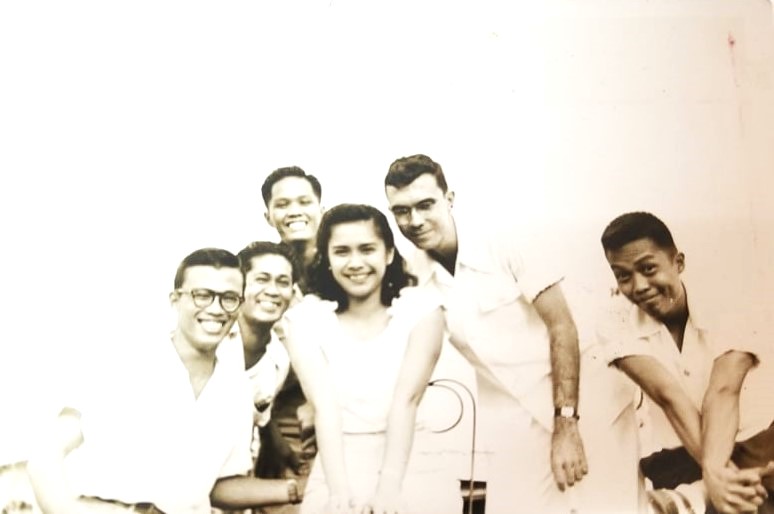 Sansó with artists Larry Alcala and Araceli Dans UP Fine Arts