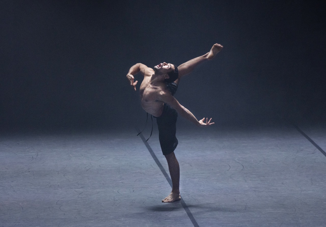 Wayne McGregor's Autobiography, Company Wayne McGregor (Jasiah Marshall) at Théâtre de Saint Quentin in Yvelines, France/Photo by Ravi Deepres