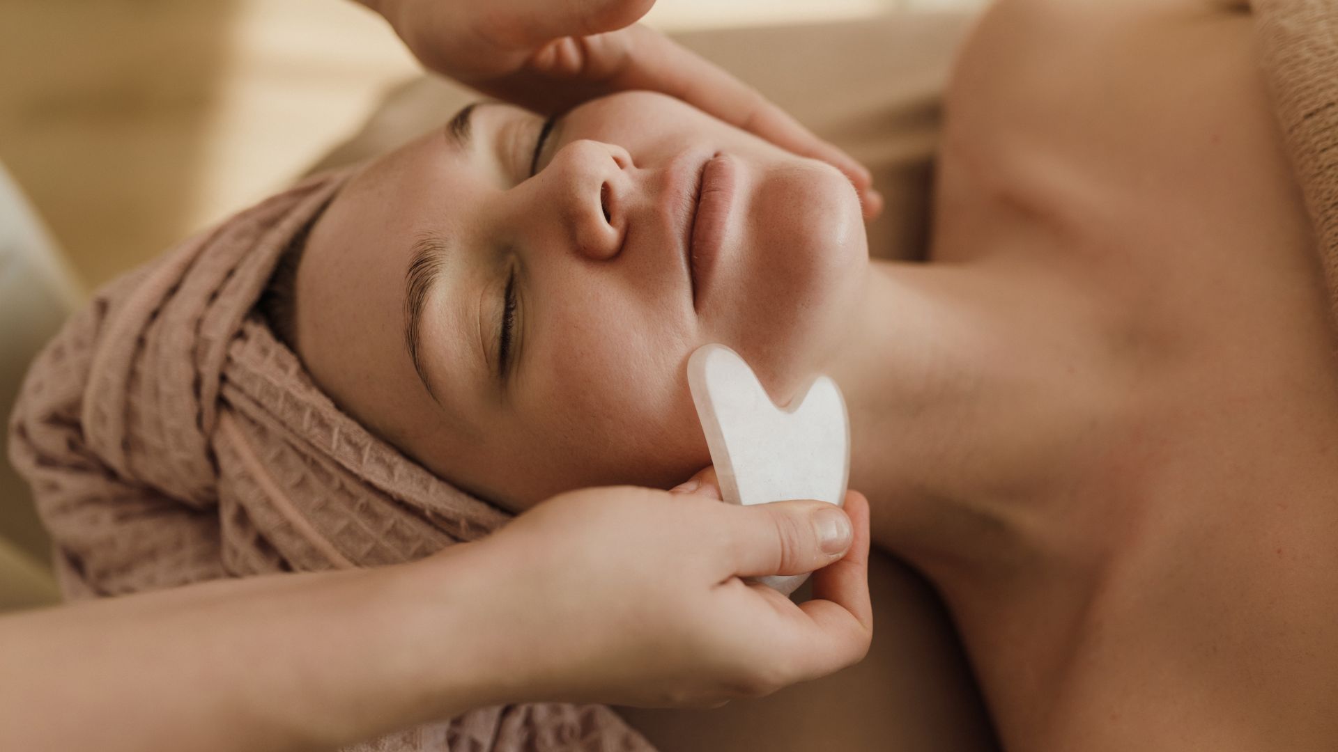 Gua Sha is a traditional technique dating back 2,000 years ancient beauty rituals 