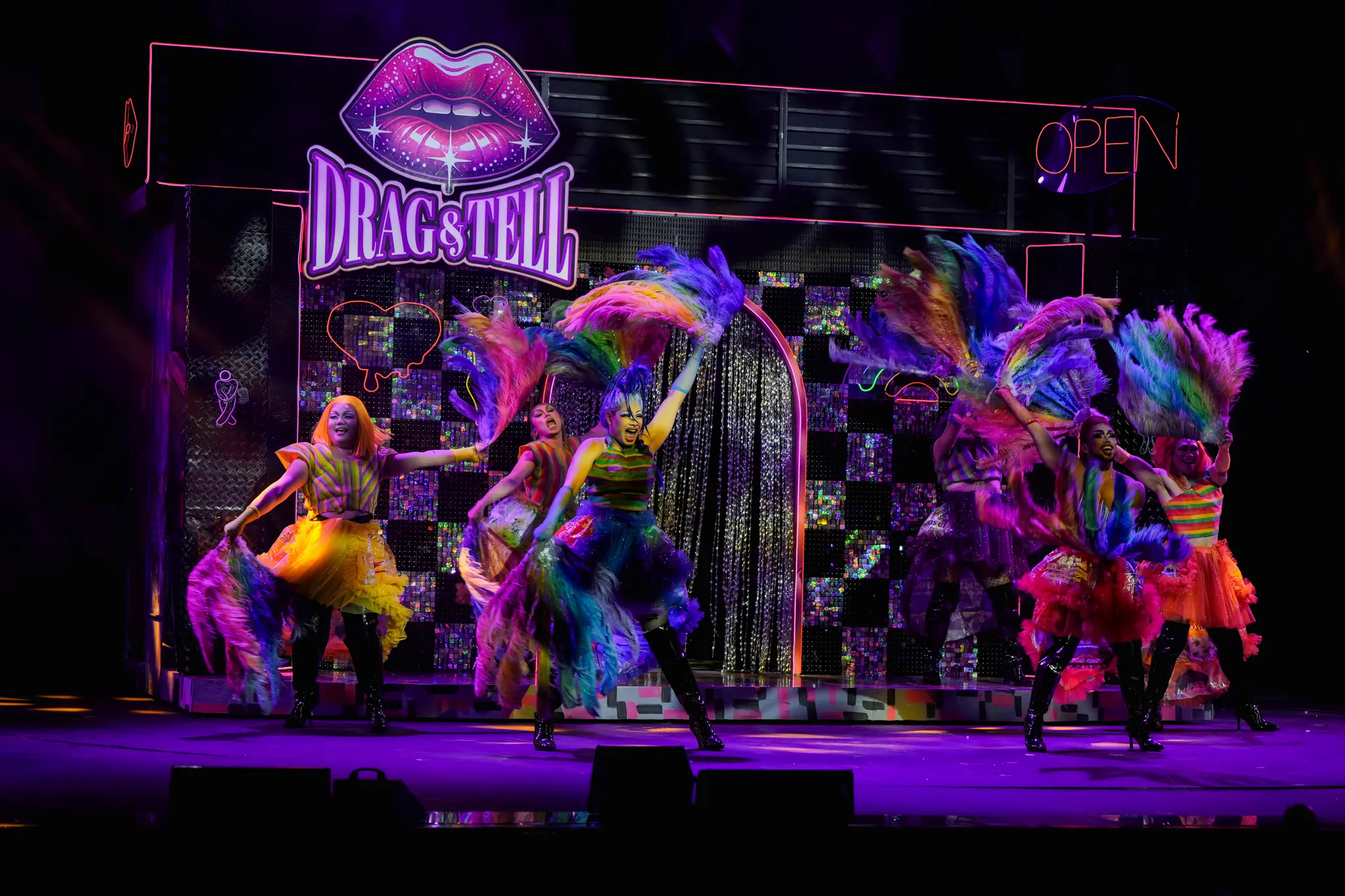 D’ Divalettes, the resident drag queens of the Drag & Tell Bar