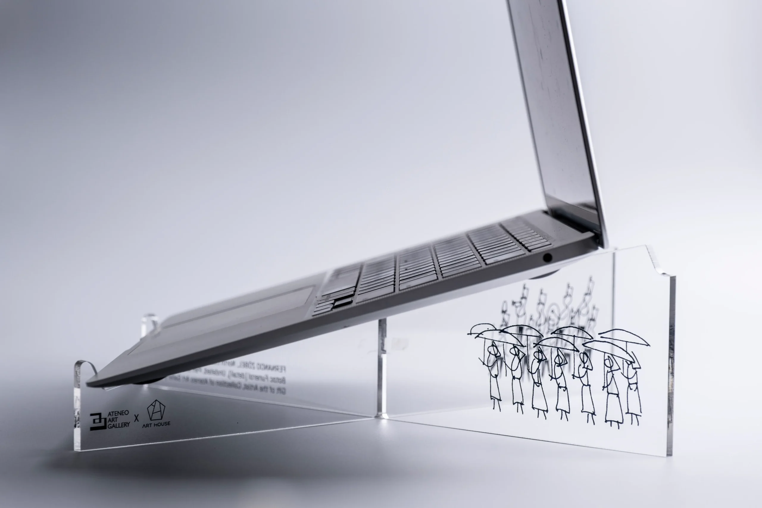 Notecards, bucket hats, coasters, and a laptop stand are just a few of the chic yet functional products from the Fernando Zóbel Centennial Collection