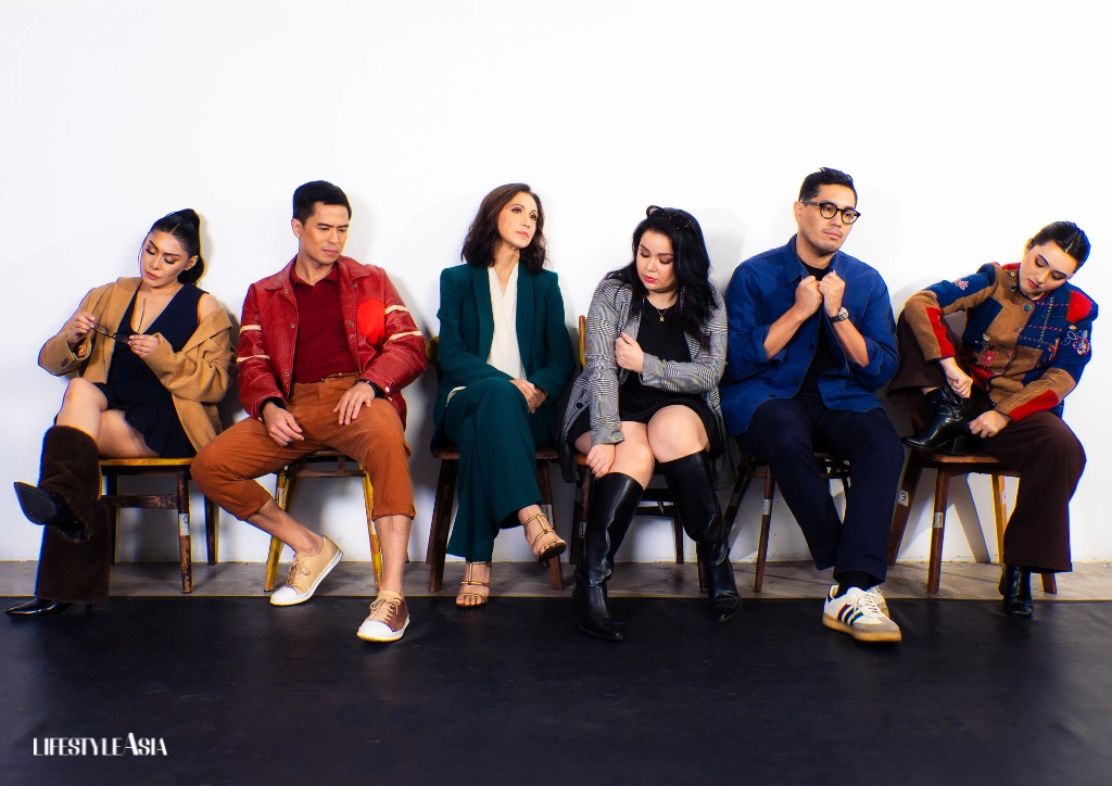 Come From Away cast musical