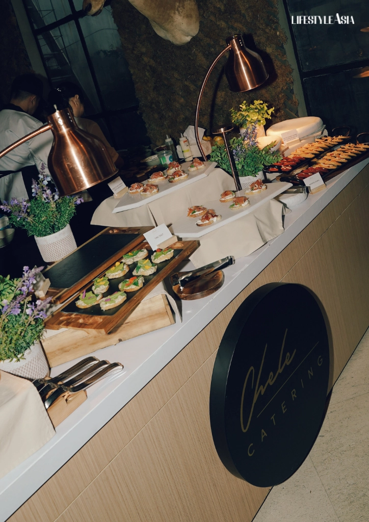 Chele Catering provided a deliciously innovative spread of food for the event, and desserts from Flour Pot Bistro & Bakery made it extra sweet