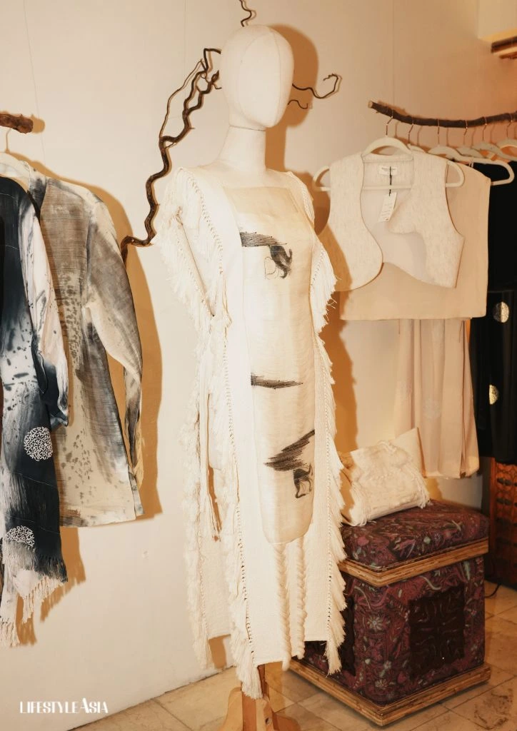 Woven Consciousness: The Role Of Artisans In Slow Fashion