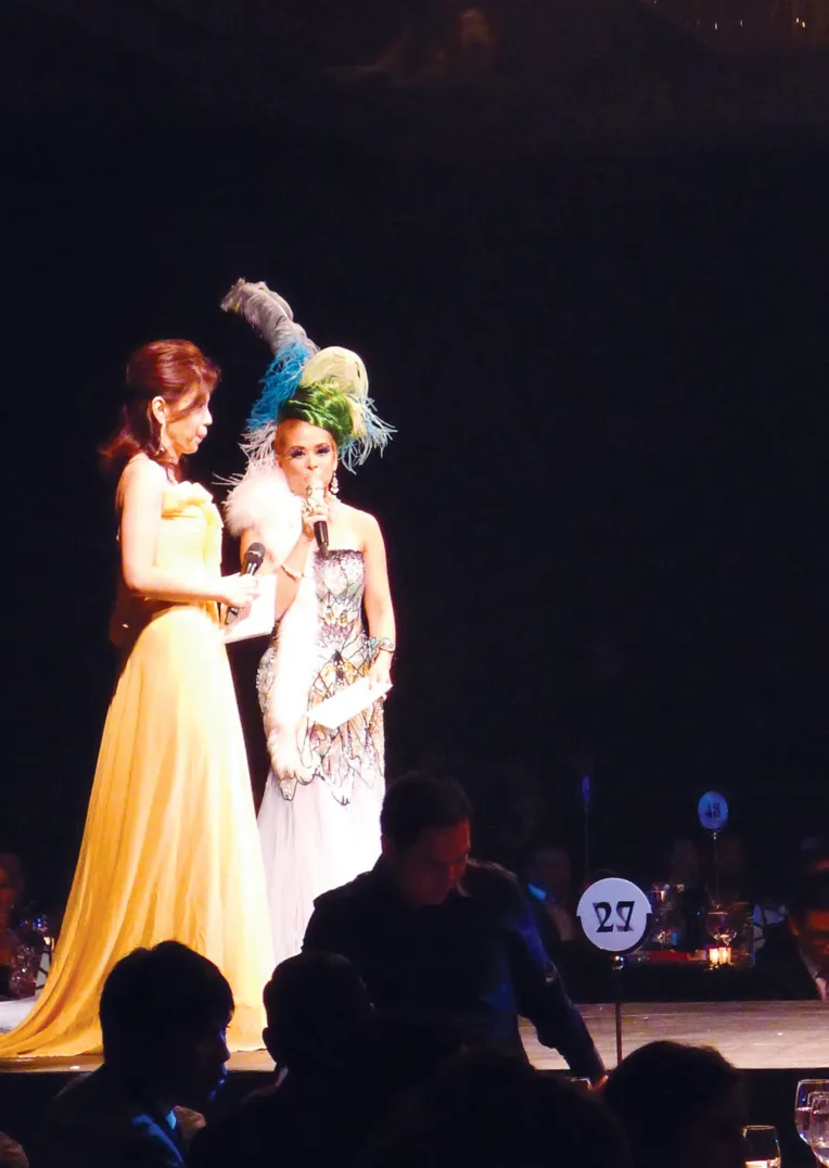 Kaye Tinga and Tessa Prieto-Valdes hosting the 2011 Red Cross Ball