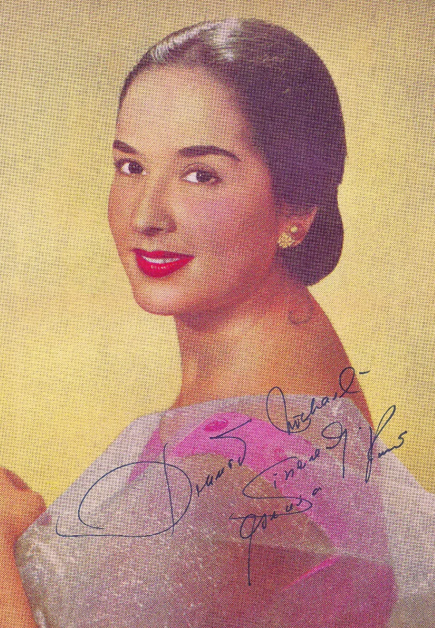 Gloria Romero